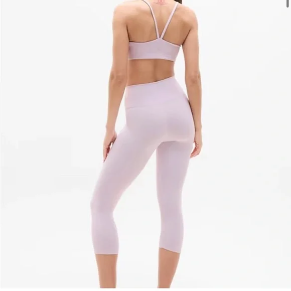 🏷️NWT Athleta Transcend Capri Legging High Rise Lilac Sky Purple Size Medium $79